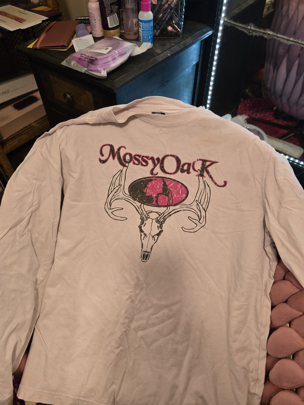Mossy Oak Light Pink Long-Sleeve Graphic Tee